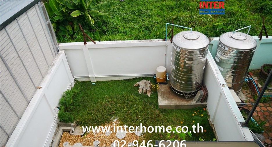 For sale 3 ベッドルーム townhouse in Prawet, Bangkok