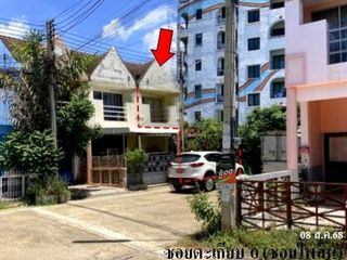 出售 1 卧室 联排别墅 在 Kui Buri, 班武里府