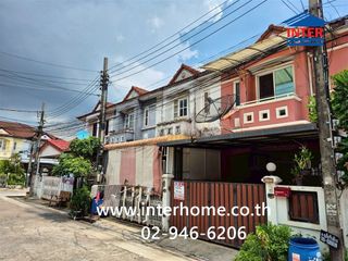 出售 3 卧室 联排别墅 在 Khlong Sam Wa, 曼谷