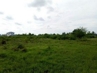 À vendre terrain à Kui Buri, Prachuap Khiri Khan