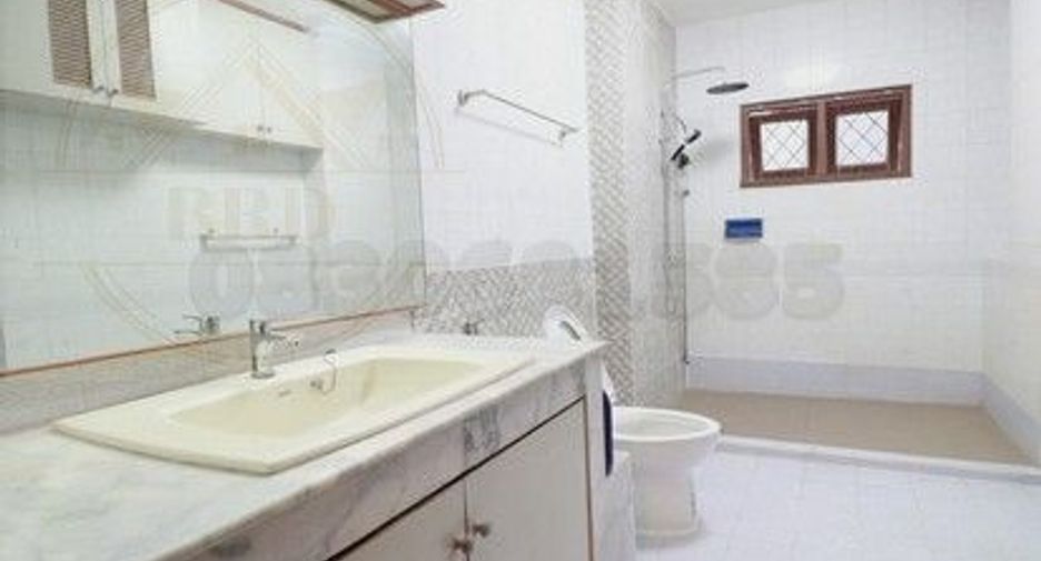 Haus zum Kauf mit 4 Zimmer in Chatuchak, Bangkok