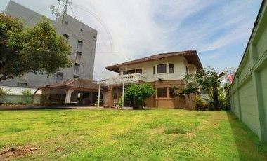 Haus zum Kauf mit 4 Zimmer in Chatuchak, Bangkok
