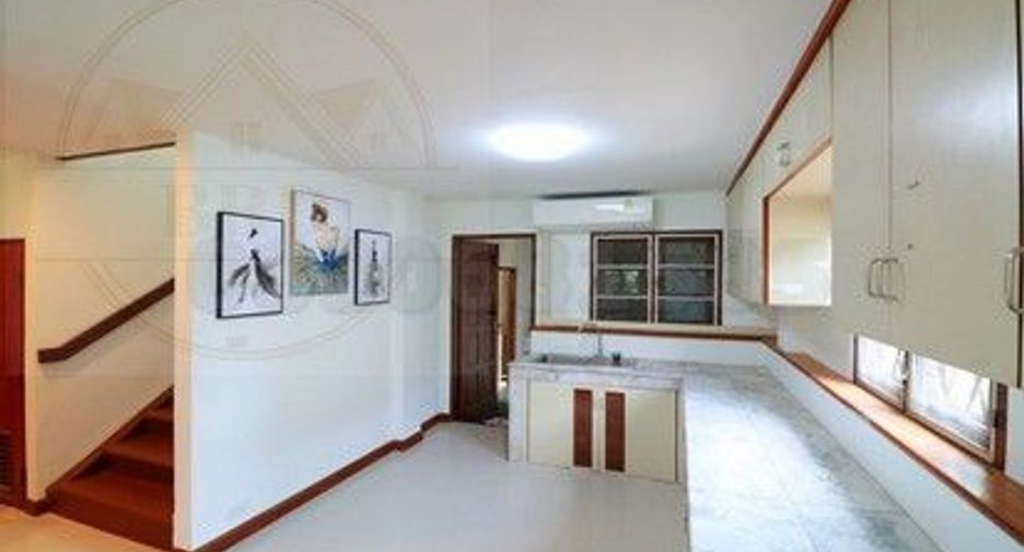 Haus zum Kauf mit 4 Zimmer in Chatuchak, Bangkok