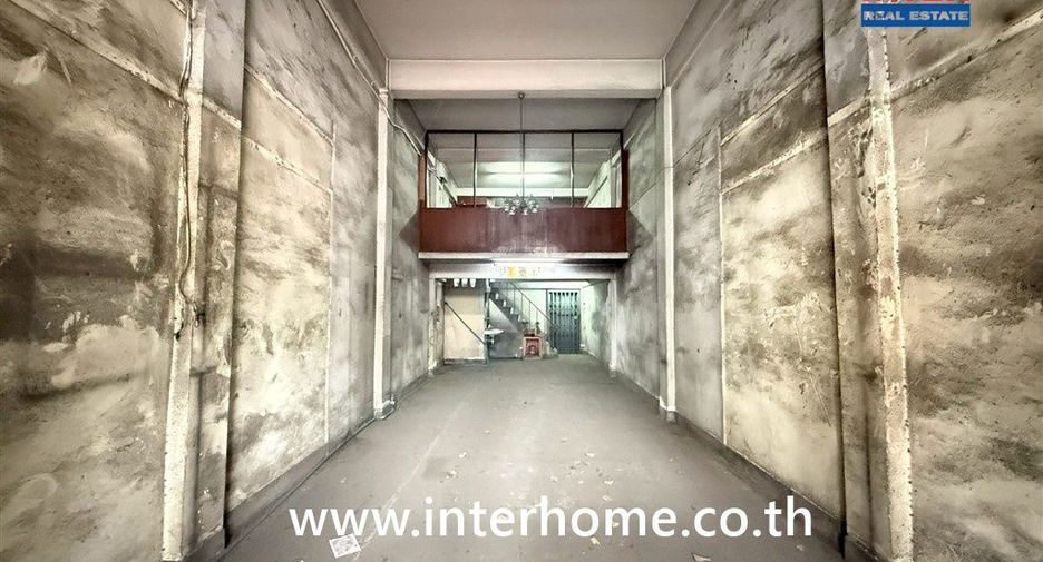 For sale 4 ベッドルーム retail Space in Bang Sue, Bangkok