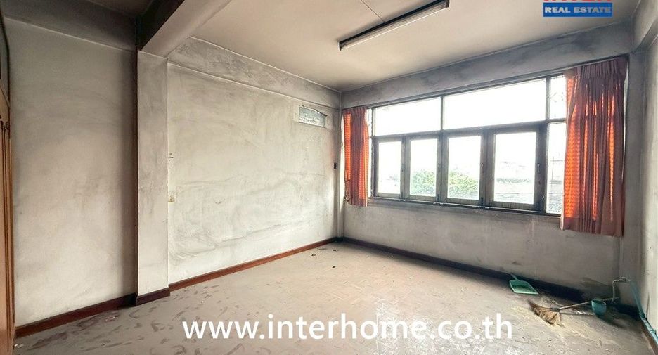 For sale 4 ベッドルーム retail Space in Bang Sue, Bangkok