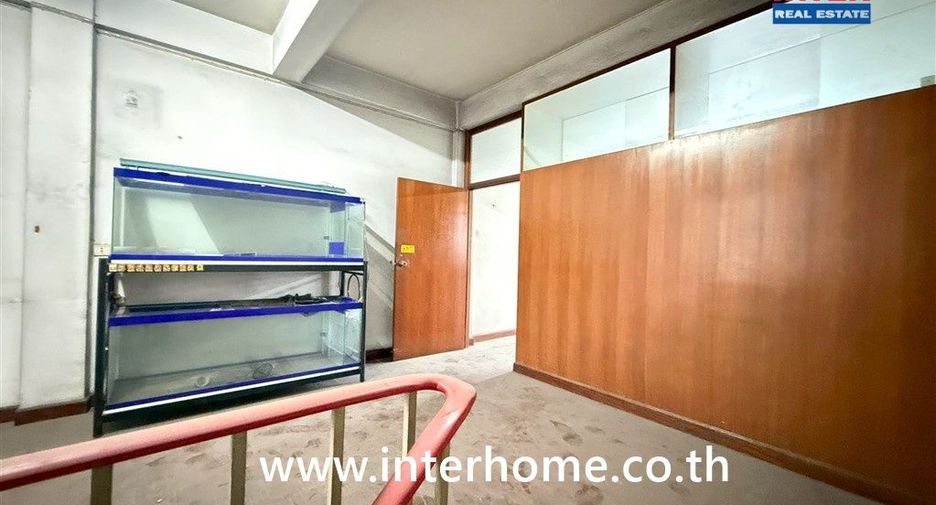 For sale 4 ベッドルーム retail Space in Bang Sue, Bangkok