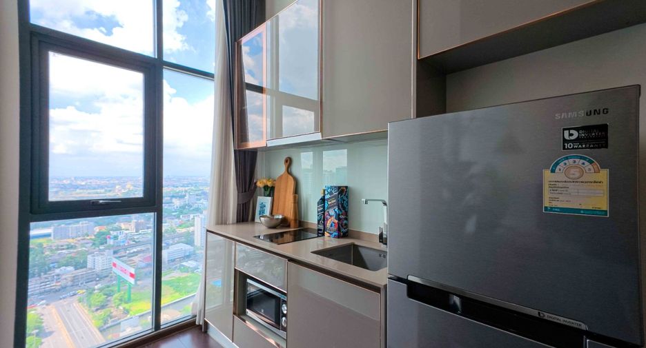 For sale 2 bedrooms condo in Watthana, Bangkok