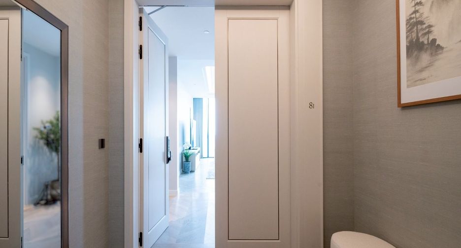 For rent and for sale 3 bedrooms condo in Sathon, Bangkok