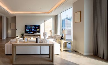 Condo en alquiler y en venta de 3 habitaciones en Sathon, Bangkok