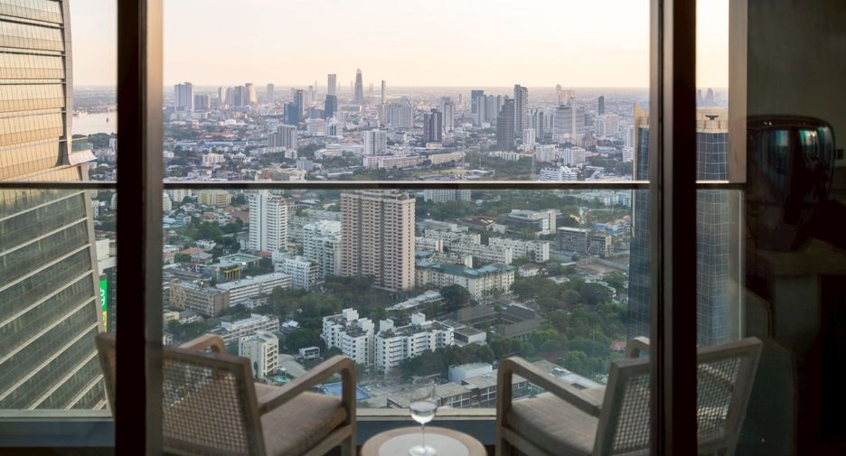 For rent and for sale 3 bedrooms condo in Sathon, Bangkok
