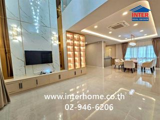 For sale 4 bedrooms house in Khlong Sam Wa, Bangkok