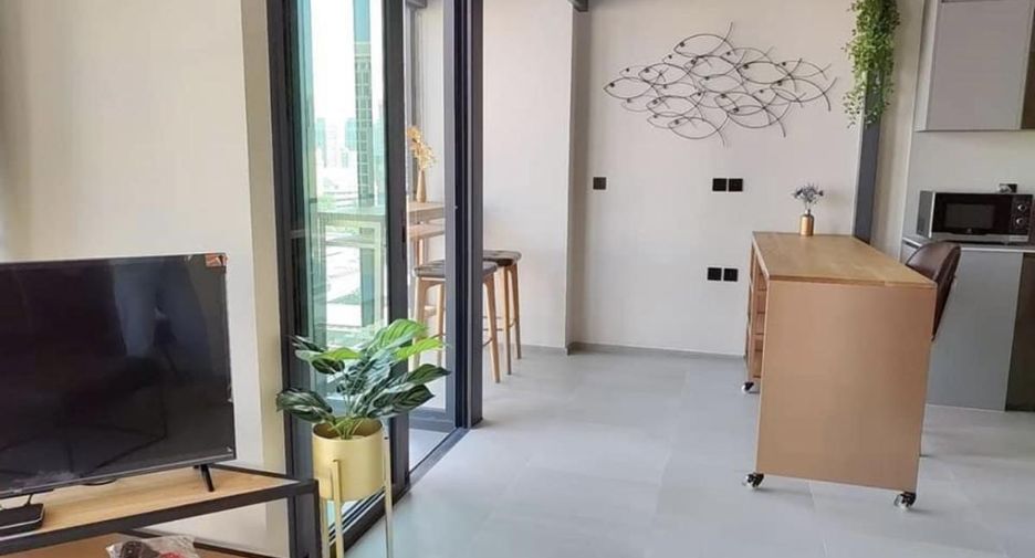 For rent 1 bed condo in Pathum Wan, Bangkok