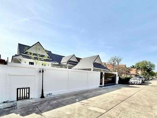 For sale 3 bedrooms villa in Bang Lamung, Chonburi