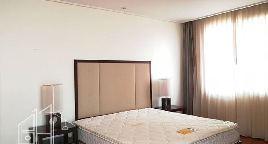À louer 3 chambres appartement à Watthana, Bangkok