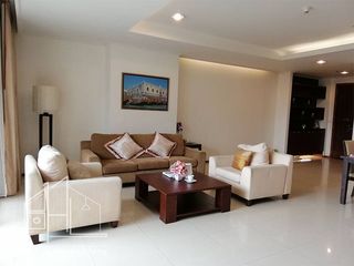 For rent 3 bedrooms condo in Watthana, Bangkok
