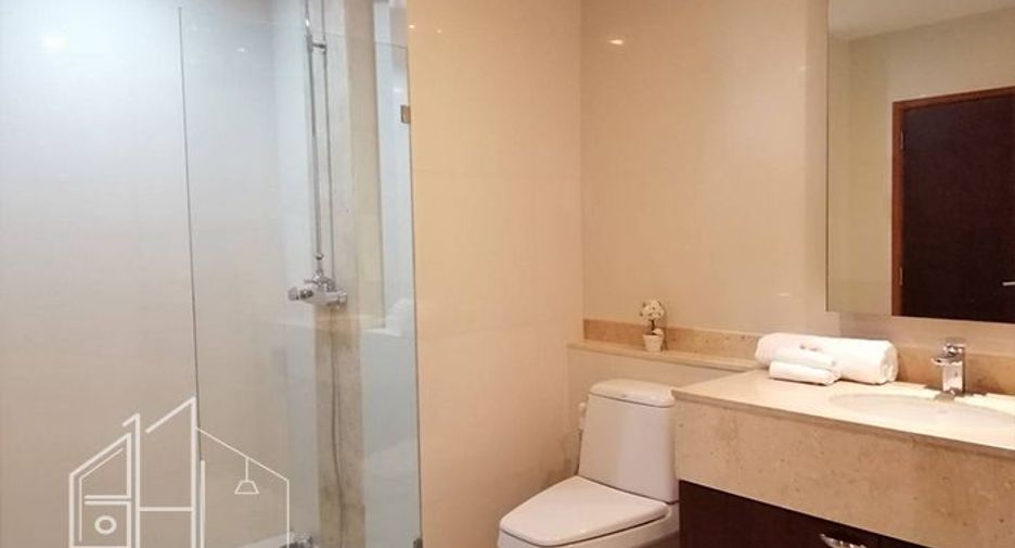 For rent 3 bedrooms condo in Watthana, Bangkok