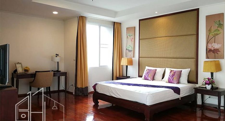 For rent 3 bedrooms condo in Watthana, Bangkok