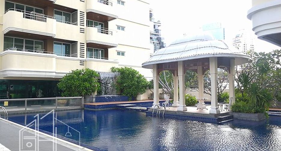 For rent 3 bedrooms condo in Watthana, Bangkok