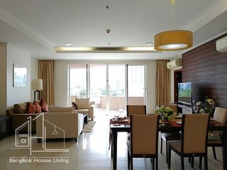 For rent 3 bedrooms condo in Watthana, Bangkok