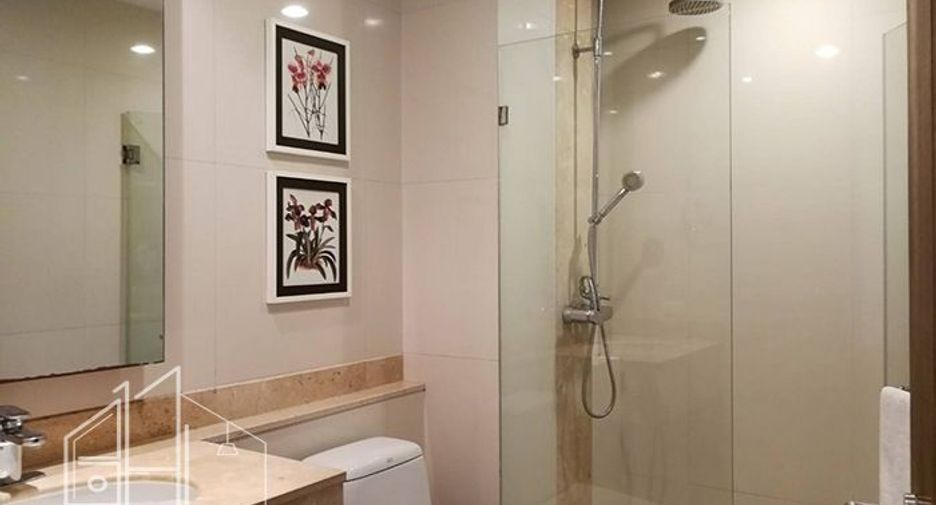 For rent 3 bedrooms condo in Watthana, Bangkok