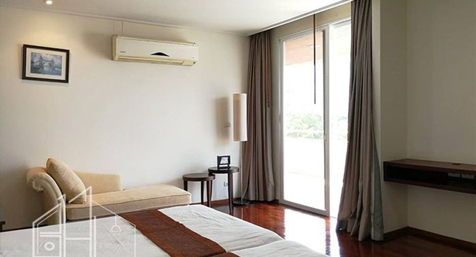 For rent 3 bedrooms condo in Watthana, Bangkok