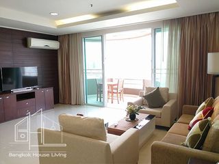 À louer 3 chambres condo à Watthana, Bangkok