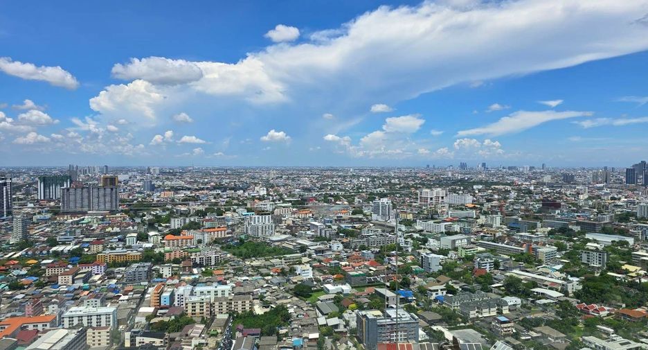 For sale 1 bed condo in Watthana, Bangkok