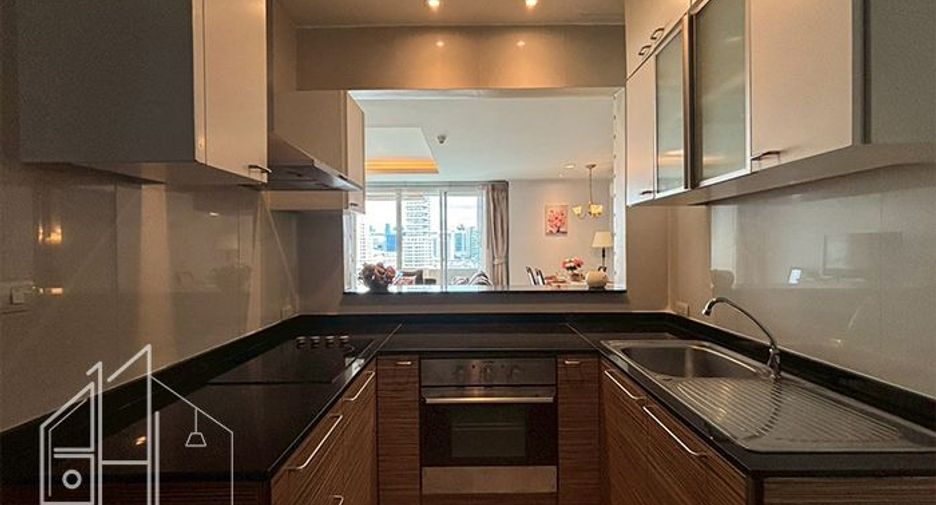 For rent 2 bedrooms condo in Watthana, Bangkok