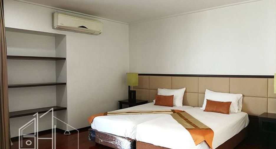 For rent 2 bedrooms apartment in Watthana, Bangkok