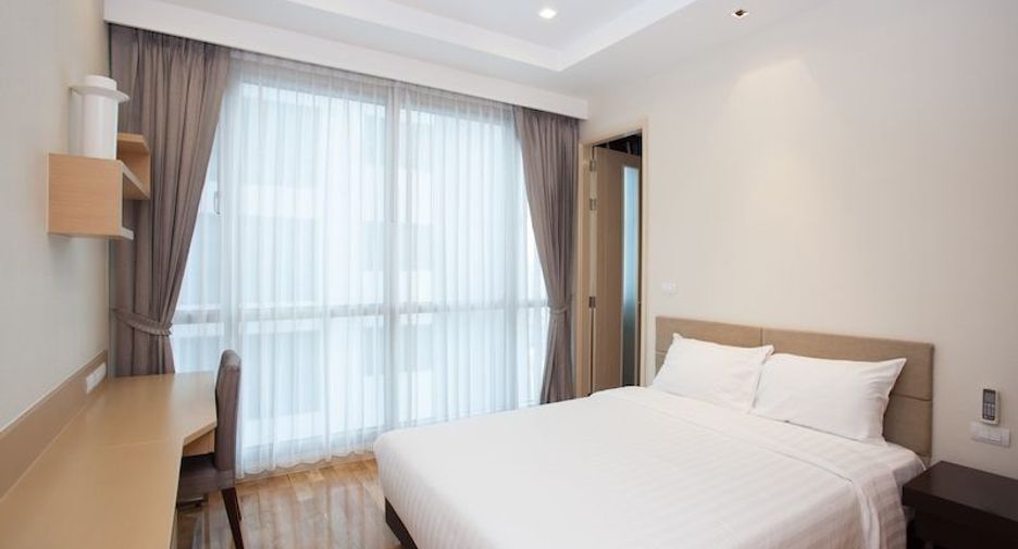 For rent 3 bedrooms apartment in Watthana, Bangkok
