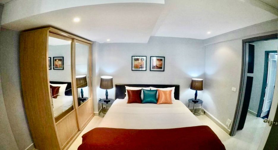 À vendre 2 chambres condo à Watthana, Bangkok