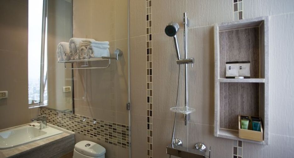 For rent 2 bedrooms apartment in Watthana, Bangkok