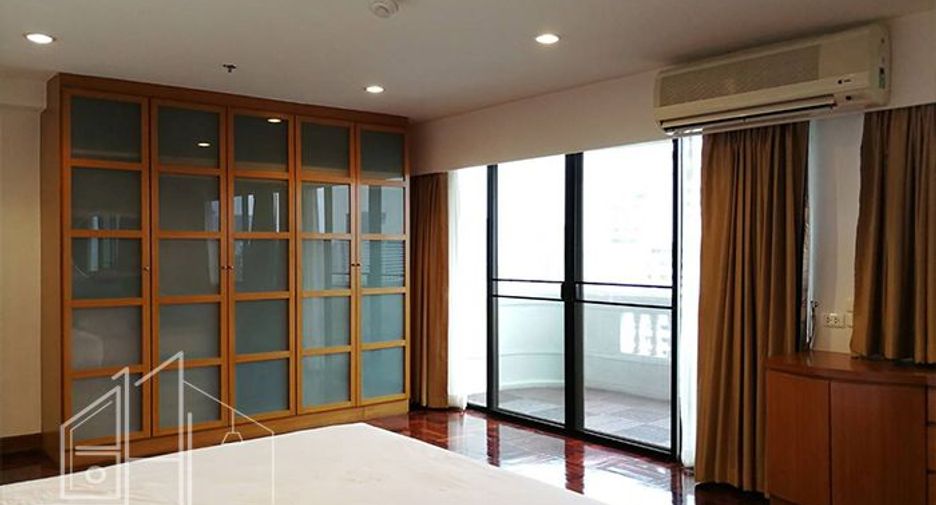For rent 6 bedrooms apartment in Watthana, Bangkok
