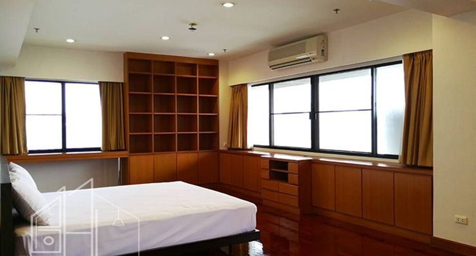 For rent 6 bedrooms apartment in Watthana, Bangkok