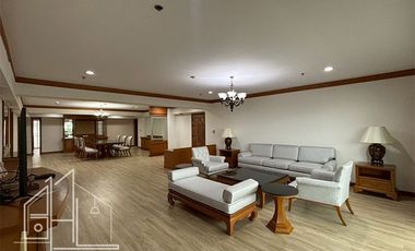 For rent 4 bedrooms apartment in Watthana, Bangkok