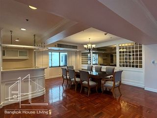 For rent 4 bedrooms condo in Watthana, Bangkok