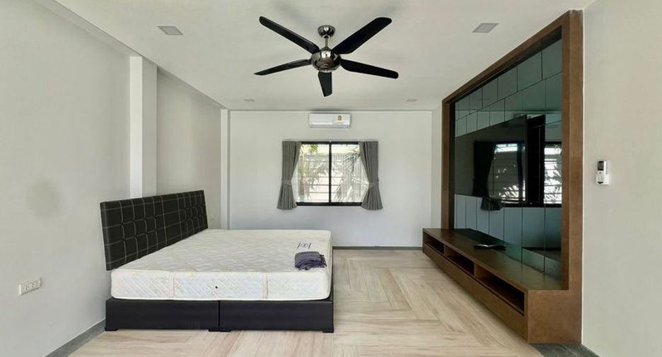 For sale 5 ベッドルーム house in Jomtien, Pattaya