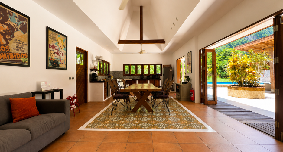 For rent 4 bedrooms villa in Mueang Krabi, Krabi