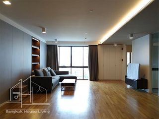 For rent 3 bedrooms apartment in Watthana, Bangkok