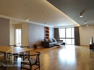 For rent 3 bedrooms apartment in Watthana, Bangkok