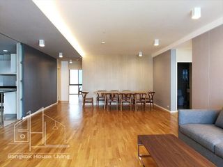 For rent 3 bedrooms apartment in Watthana, Bangkok