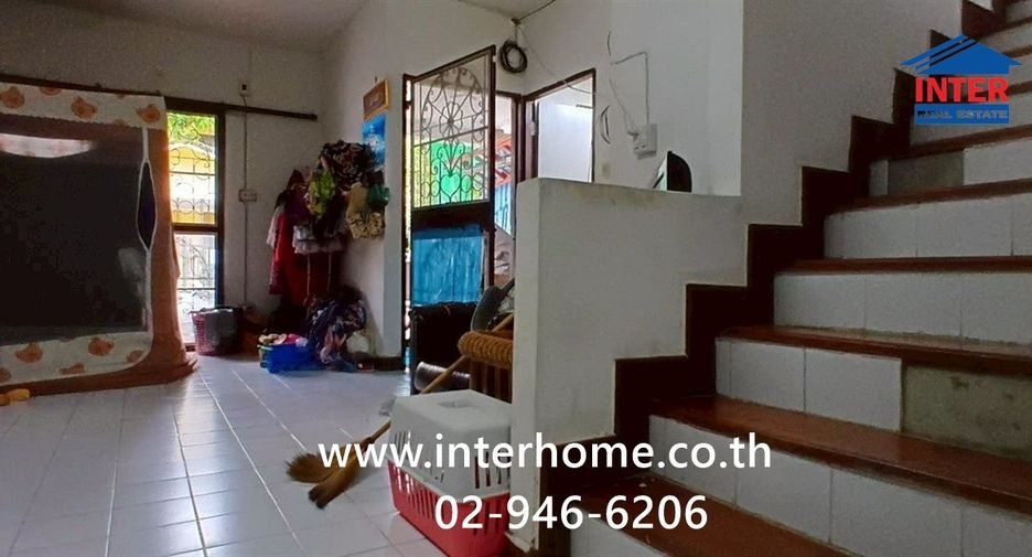 Reihenhaus zum Kauf mit 3 Zimmer in Thanyaburi, Pathum Thani