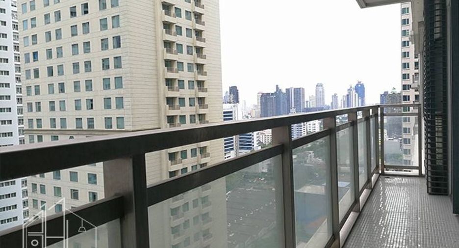 Condo en alquiler de 2 habitaciones en Khlong Toei, Bangkok