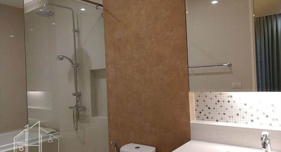 Condo en alquiler de 2 habitaciones en Khlong Toei, Bangkok