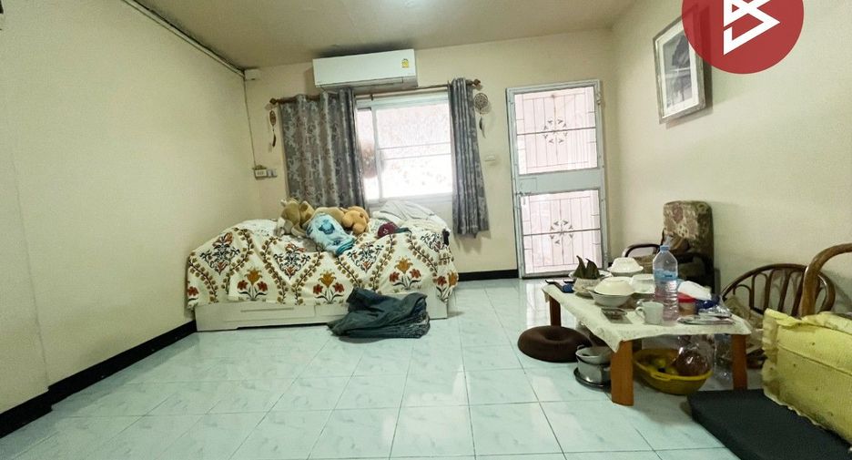 À vendre 2 chambres maison de ville à Mueang Samut Prakan, Samut Prakan