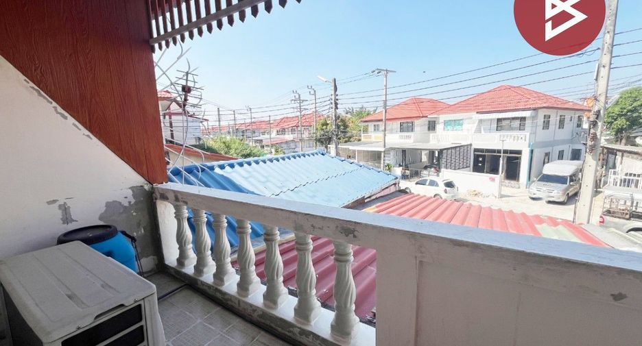 À vendre 2 chambres maison de ville à Mueang Samut Prakan, Samut Prakan