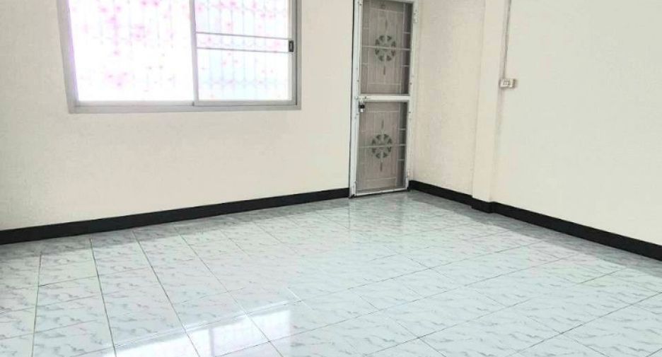 出售 2 卧室 联排别墅 在 Mueang Samut Prakan, Samut Prakan