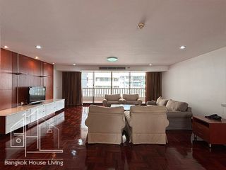 For rent 3 bedrooms condo in Khlong Toei, Bangkok