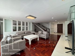 For rent 3 bedrooms condo in Khlong Toei, Bangkok