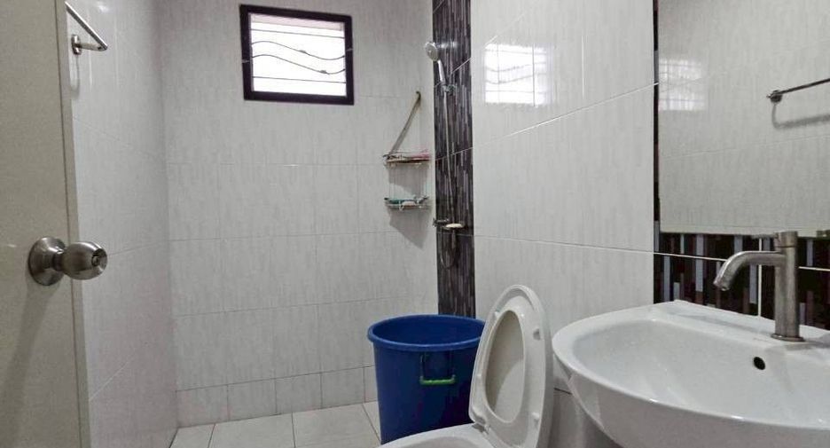 出售 3 卧室 独立屋 在 Mueang Chon Buri, Chon Buri